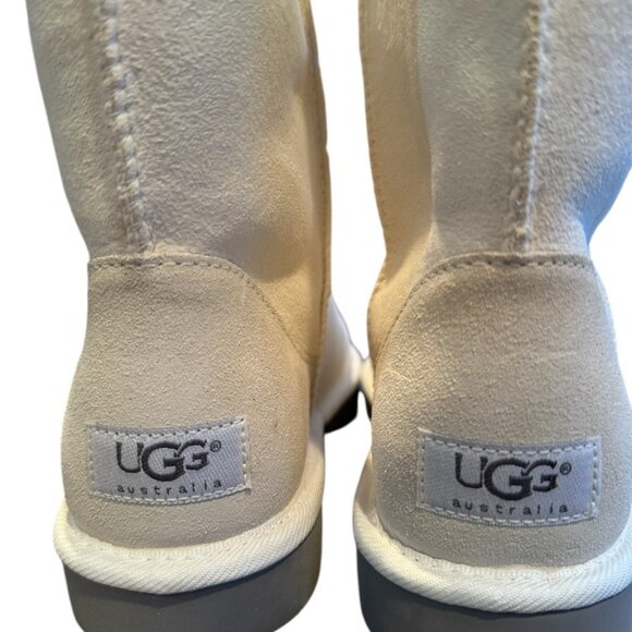UGG cream sugar short suede boots NWOT Size 7 - Picture 3 of 5